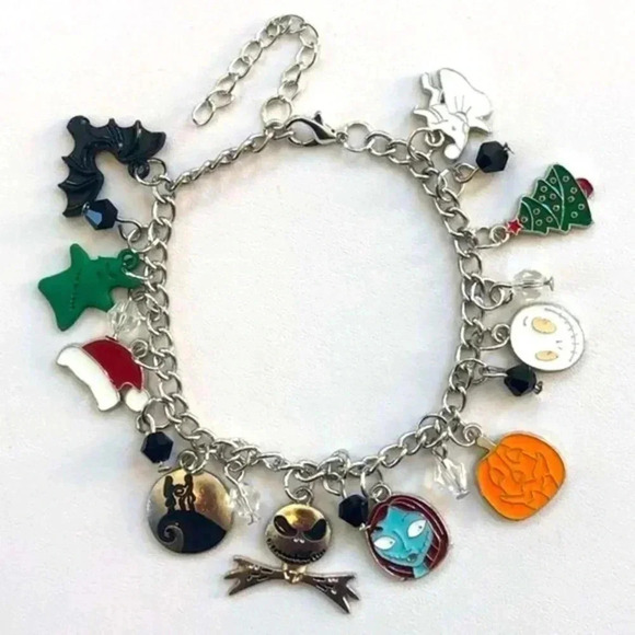 The Nightmare Before Christmas Themed Charm Bracelet NWT - Picture 1 of 7